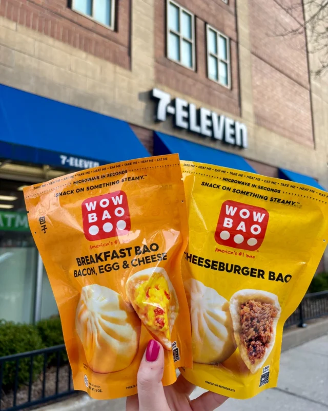 Hey, Chicago! Your 7/11 trips just got BAOtter 🔥 Our 2-pack bags are now available at select stores.

Pro tip: you can pop this bag right into the microwave & they're ready in seconds!

#wowbao #bao #7/11 #711 #chicago #chicagoil #711run #7eleven #convenience #breakfastbao #onthego